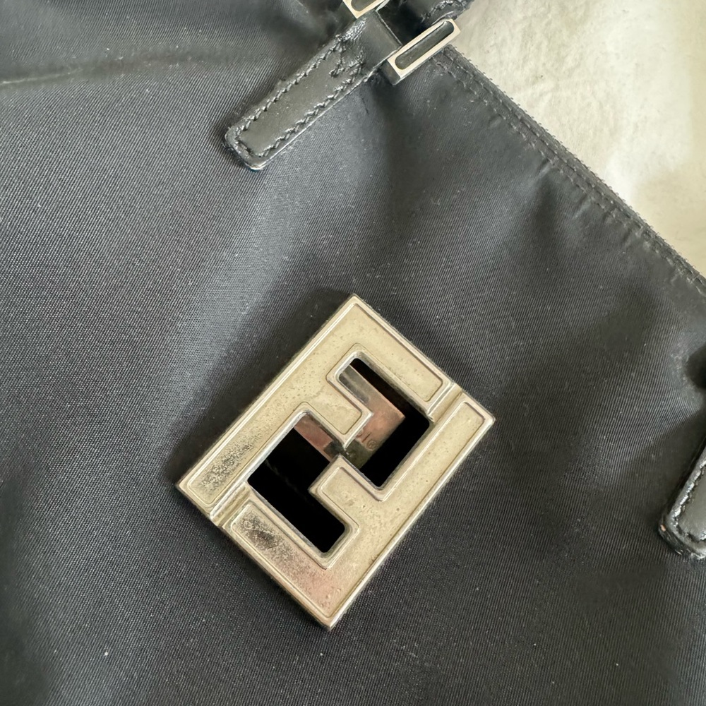 FENDI cutout handbag - Picture 2 of 5